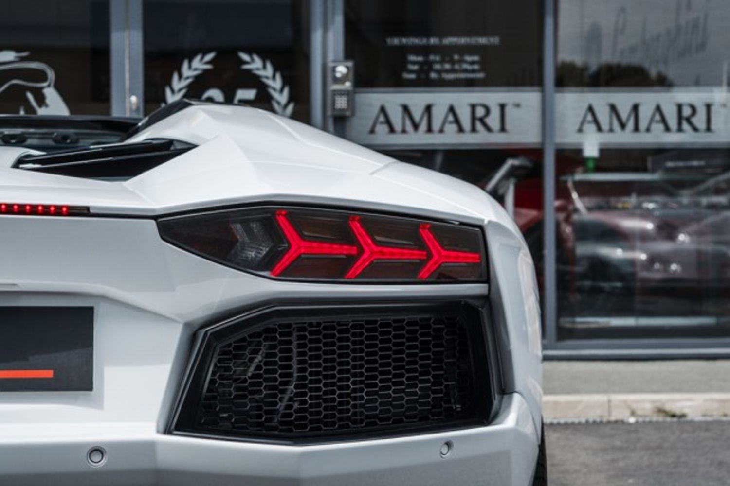 LAMBORGHINI AVENTADOR CONVERTIBLE 6.5 LP 700-4 ROADSTER 2DR SEMI AUTOMATIC