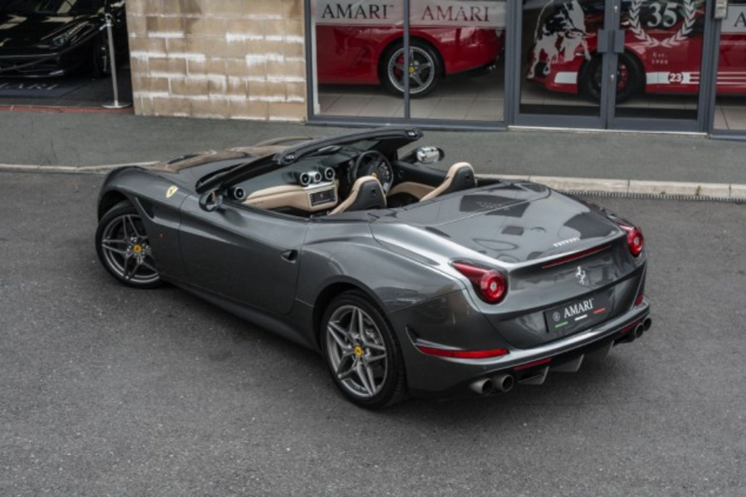 FERRARI CALIFORNIA CONVERTIBLE 3.9 DD 2DR SEMI AUTOMATIC
