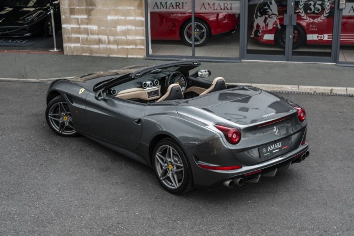 FERRARI CALIFORNIA CONVERTIBLE 3.9 DD 2DR SEMI AUTOMATIC