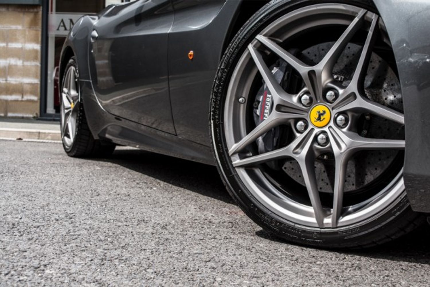 FERRARI CALIFORNIA CONVERTIBLE 3.9 DD 2DR SEMI AUTOMATIC