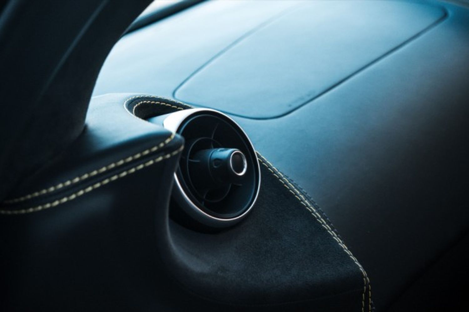 MCLAREN 570GT COUPE 3.8 V8 SSG 2DR SEMI AUTOMATIC