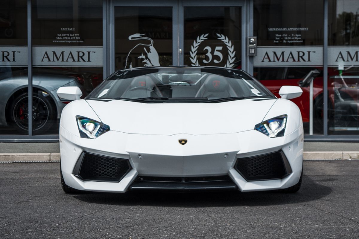 LAMBORGHINI AVENTADOR CONVERTIBLE 6.5 LP 700-4 ROADSTER 2DR SEMI AUTOMATIC
