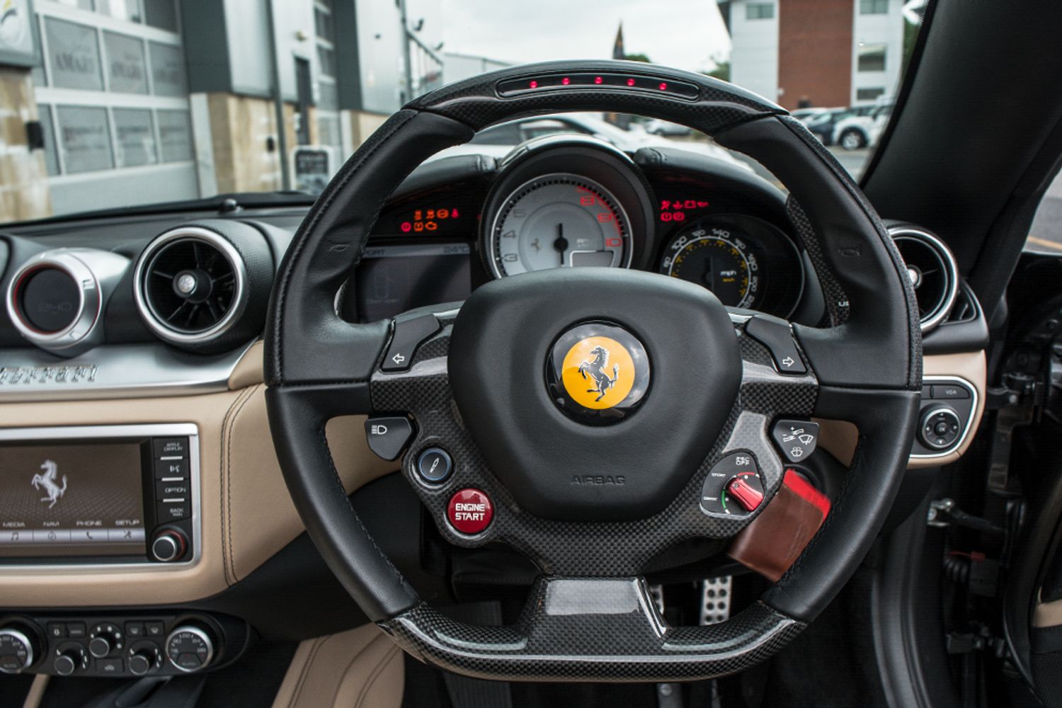 FERRARI CALIFORNIA CONVERTIBLE 3.9 DD 2DR SEMI AUTOMATIC