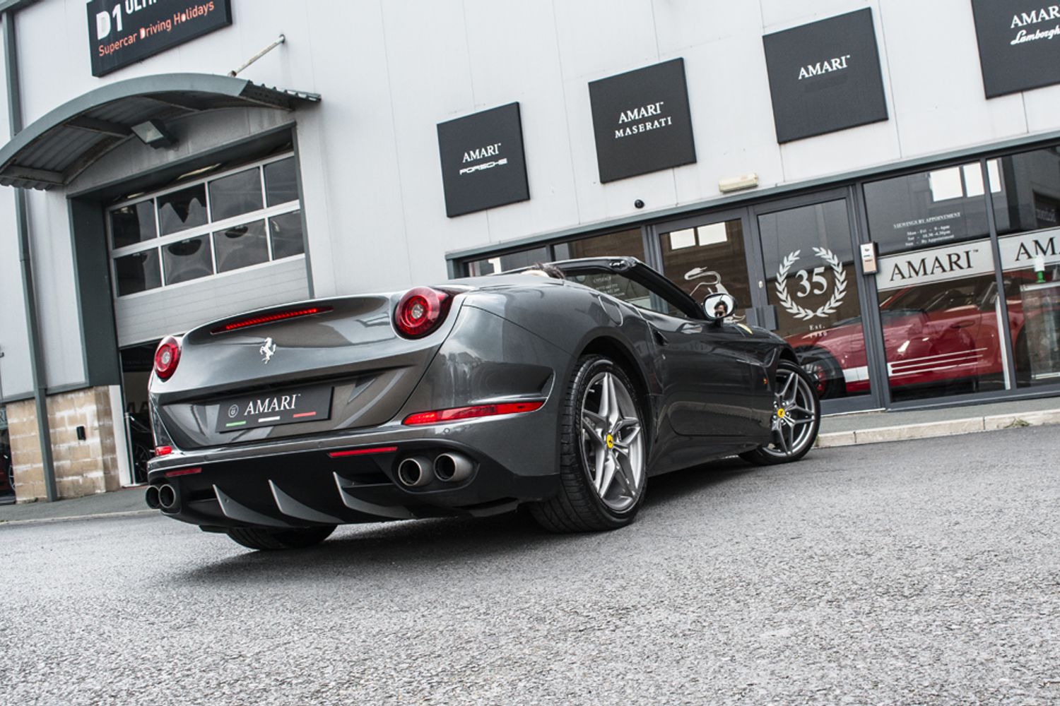 FERRARI CALIFORNIA CONVERTIBLE 3.9 DD 2DR SEMI AUTOMATIC