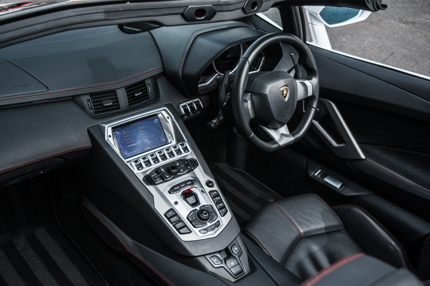 LAMBORGHINI AVENTADOR CONVERTIBLE 6.5 LP 700-4 ROADSTER 2DR SEMI AUTOMATIC