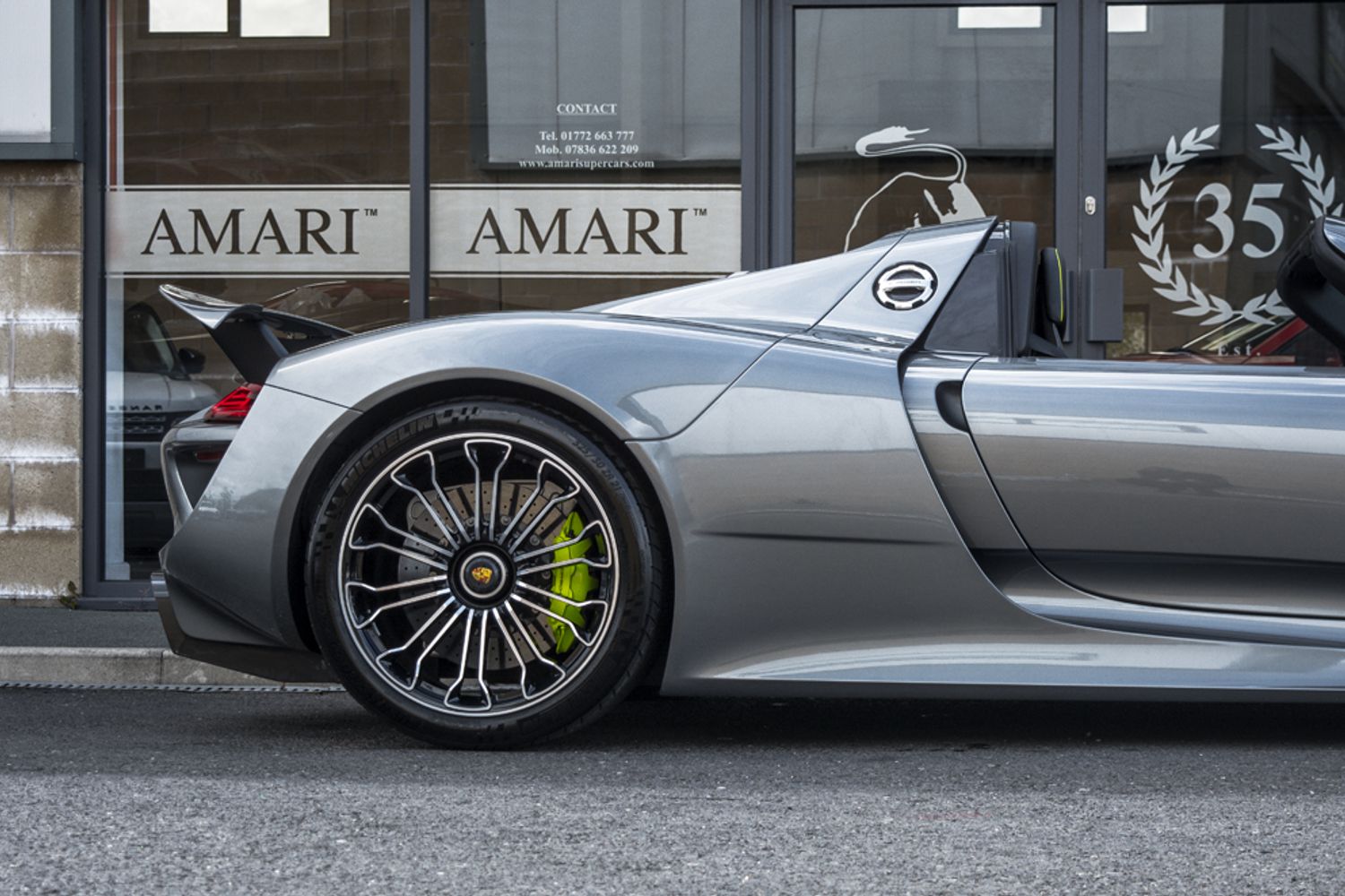 PORSCHE 918 HYBRID ELECTRIC CONVERTIBLE 4.6 SPYDER PDK 2DR SEMI AUTOMATIC