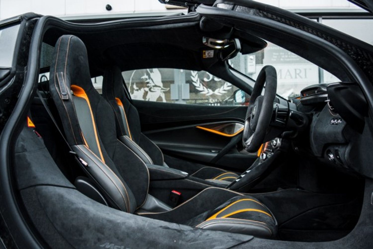 MCLAREN 720S COUPE 4.0 V8 SSG 2DR SEMI AUTOMATIC Performance Launch Edition