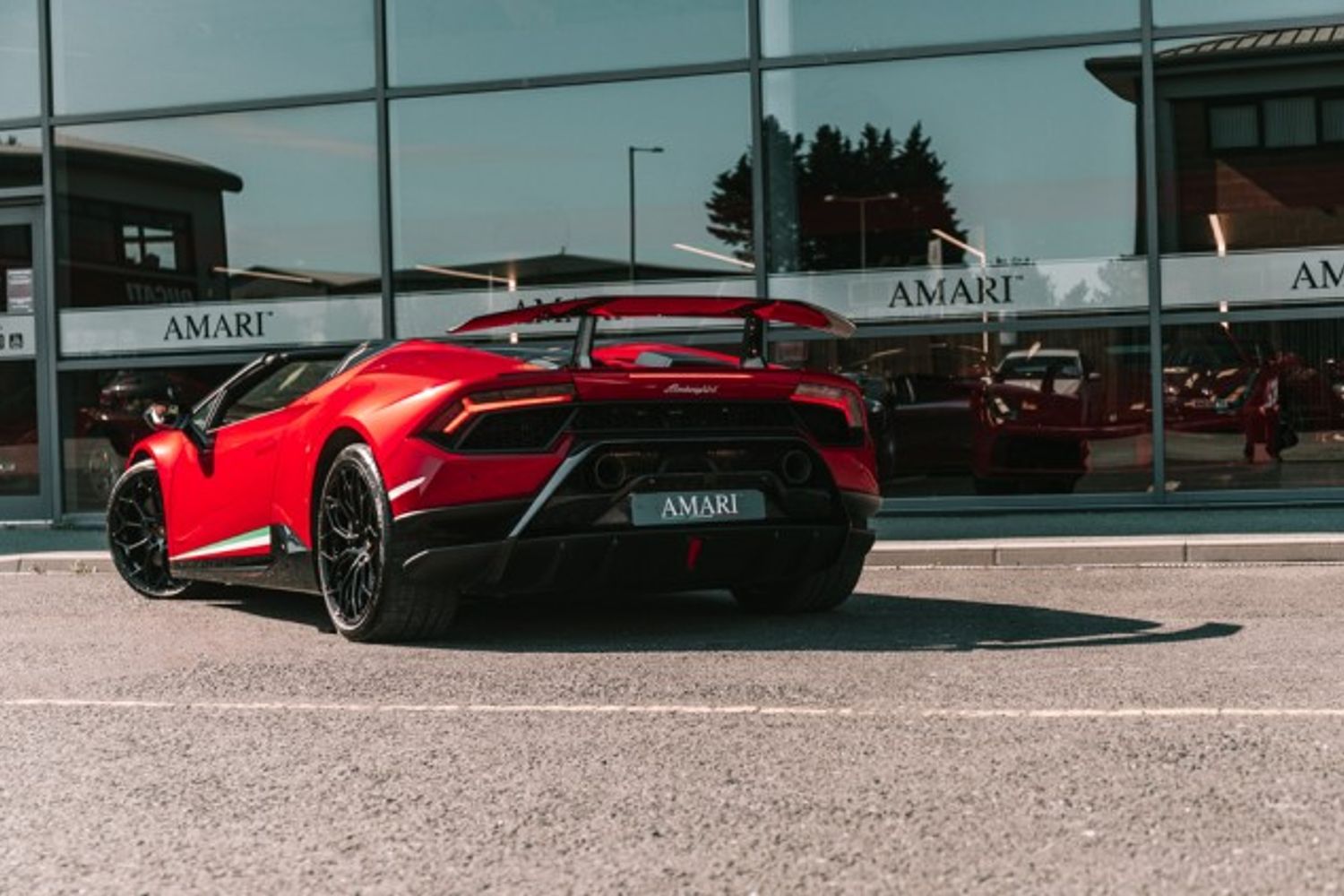 LAMBORGHINI HURACAN CONVERTIBLE 5.2 LP 640-4 PERFORMANTE SPYDER 2DR SEMI AUTOMATIC