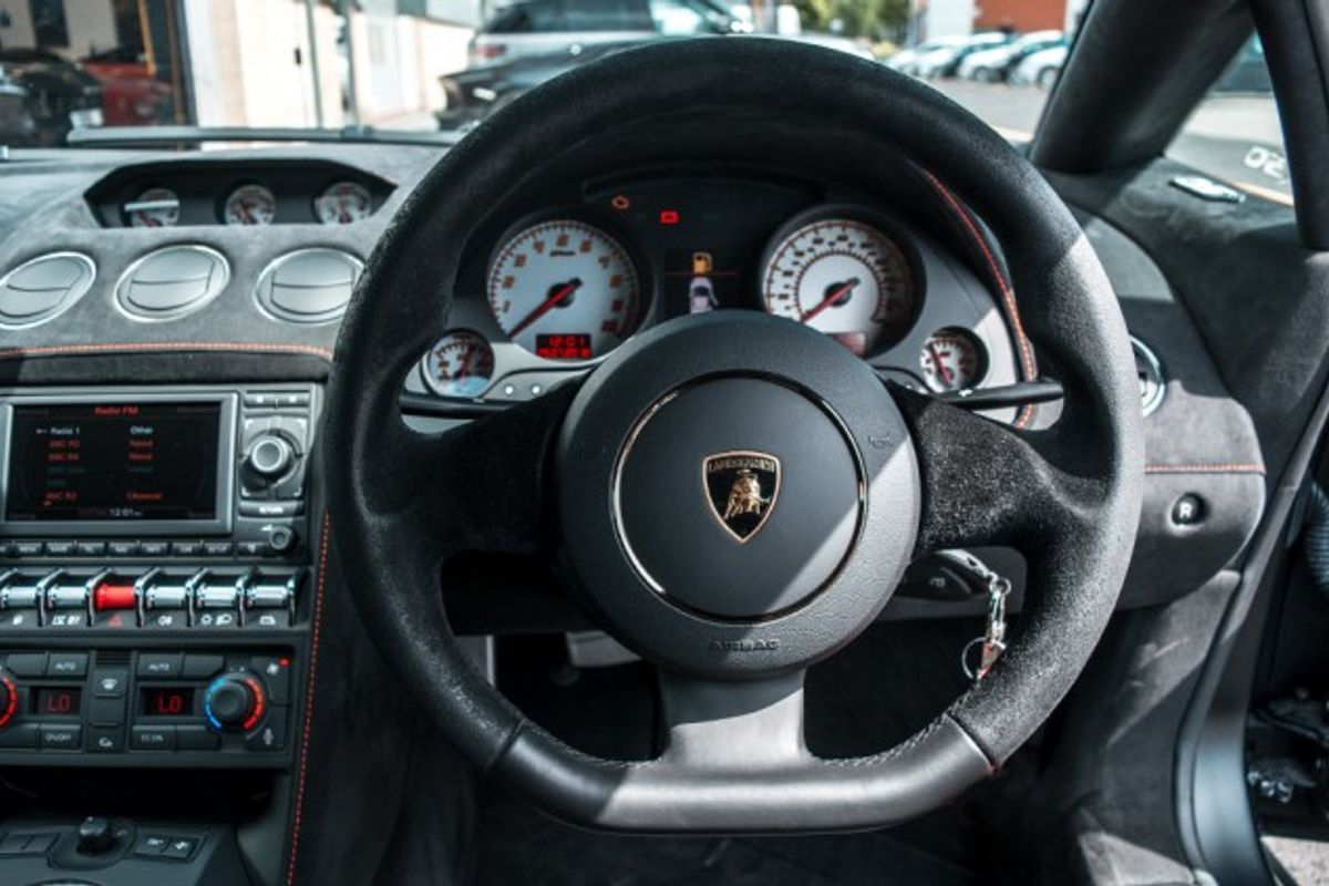LAMBORGHINI GALLARDO COUPE 5.2 LP 570-4 SUPERLEGGERA EDIZIONE TECNICA 2DR SEMI AUTOMATIC