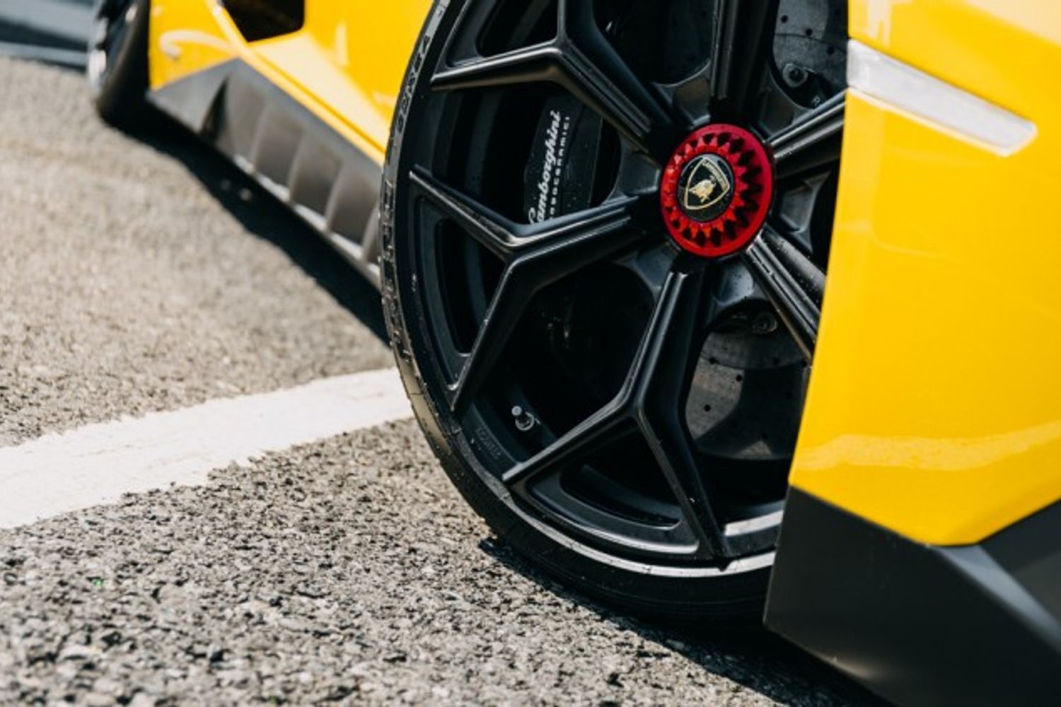 LAMBORGHINI AVENTADOR COUPE 6.5 LP 750-4 SUPERVELOCE 2DR SEMI AUTOMATIC