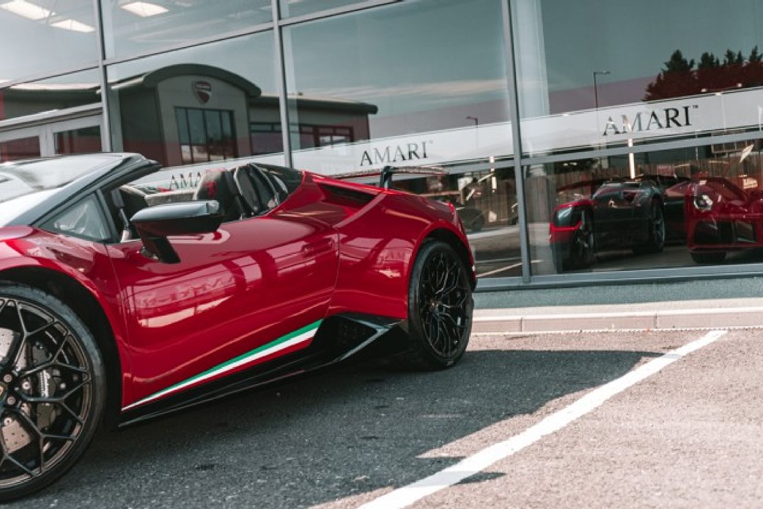LAMBORGHINI HURACAN CONVERTIBLE 5.2 LP 640-4 PERFORMANTE SPYDER 2DR SEMI AUTOMATIC