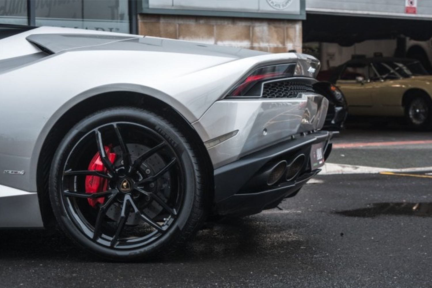 LAMBORGHINI HURACAN CONVERTIBLE 5.2 LP 610-4 SPYDER 2DR SEMI AUTOMATIC