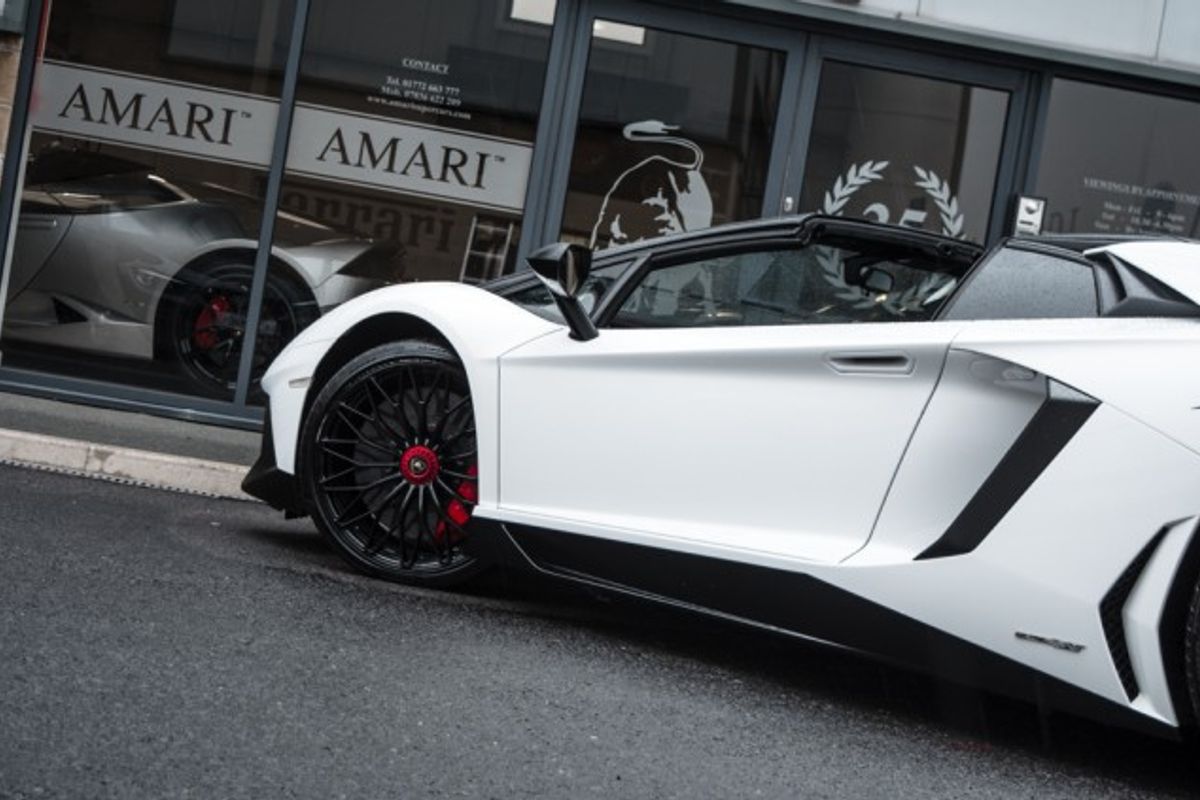 LAMBORGHINI AVENTADOR CONVERTIBLE 6.5 LP 750-4 SUPERVELOCE ROADSTER 2DR SEMI AUTOMATIC