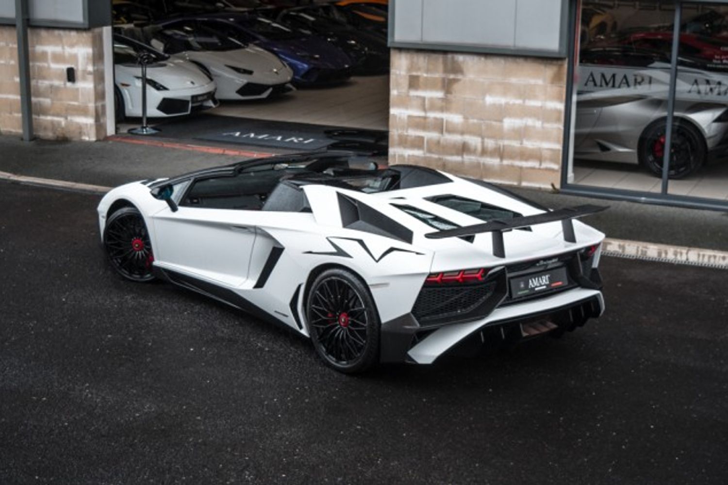 LAMBORGHINI AVENTADOR CONVERTIBLE 6.5 LP 750-4 SUPERVELOCE ROADSTER 2DR SEMI AUTOMATIC
