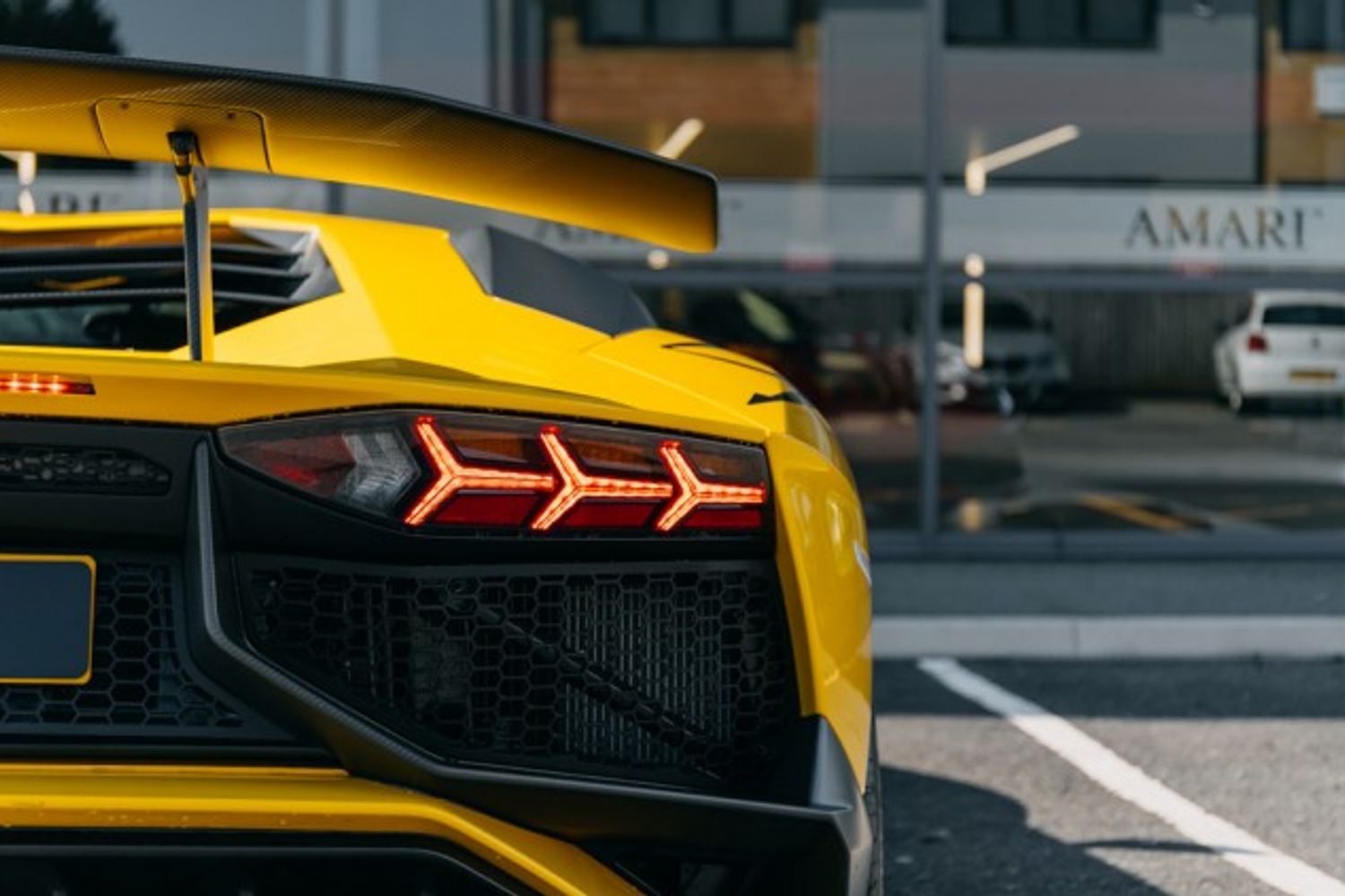 LAMBORGHINI AVENTADOR COUPE 6.5 LP 750-4 SUPERVELOCE 2DR SEMI AUTOMATIC