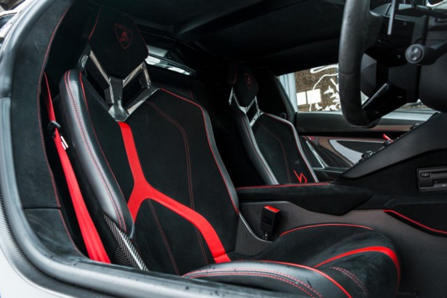 LAMBORGHINI AVENTADOR CONVERTIBLE 6.5 LP 750-4 SUPERVELOCE ROADSTER 2DR SEMI AUTOMATIC
