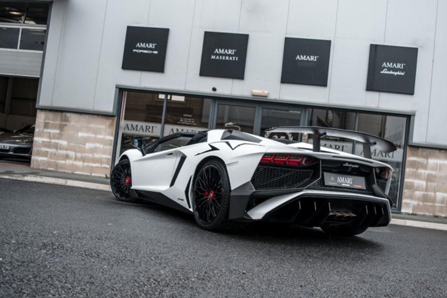 LAMBORGHINI AVENTADOR CONVERTIBLE 6.5 LP 750-4 SUPERVELOCE ROADSTER 2DR SEMI AUTOMATIC