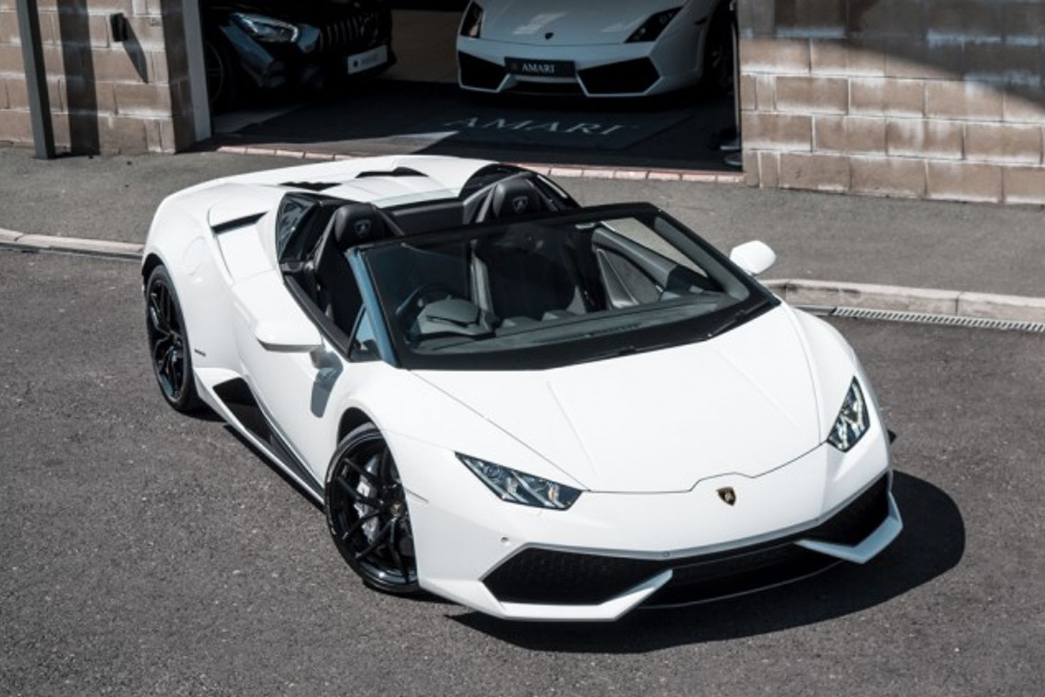 LAMBORGHINI HURACAN CONVERTIBLE 5.2 LP 610-4 SPYDER 2DR SEMI AUTOMATIC