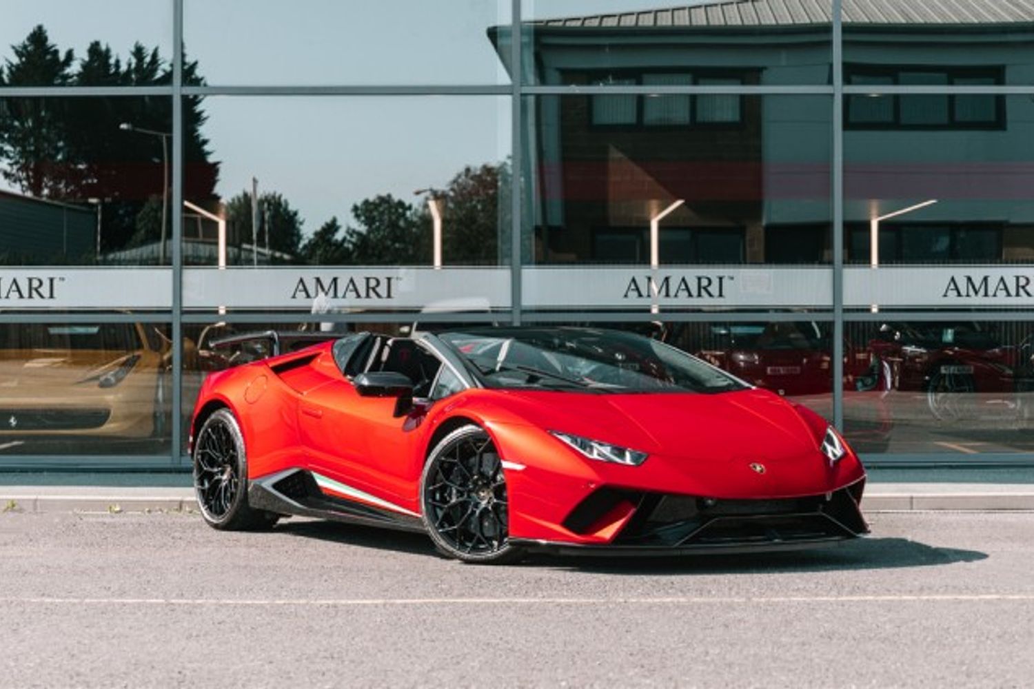 LAMBORGHINI HURACAN CONVERTIBLE 5.2 LP 640-4 PERFORMANTE SPYDER 2DR SEMI AUTOMATIC