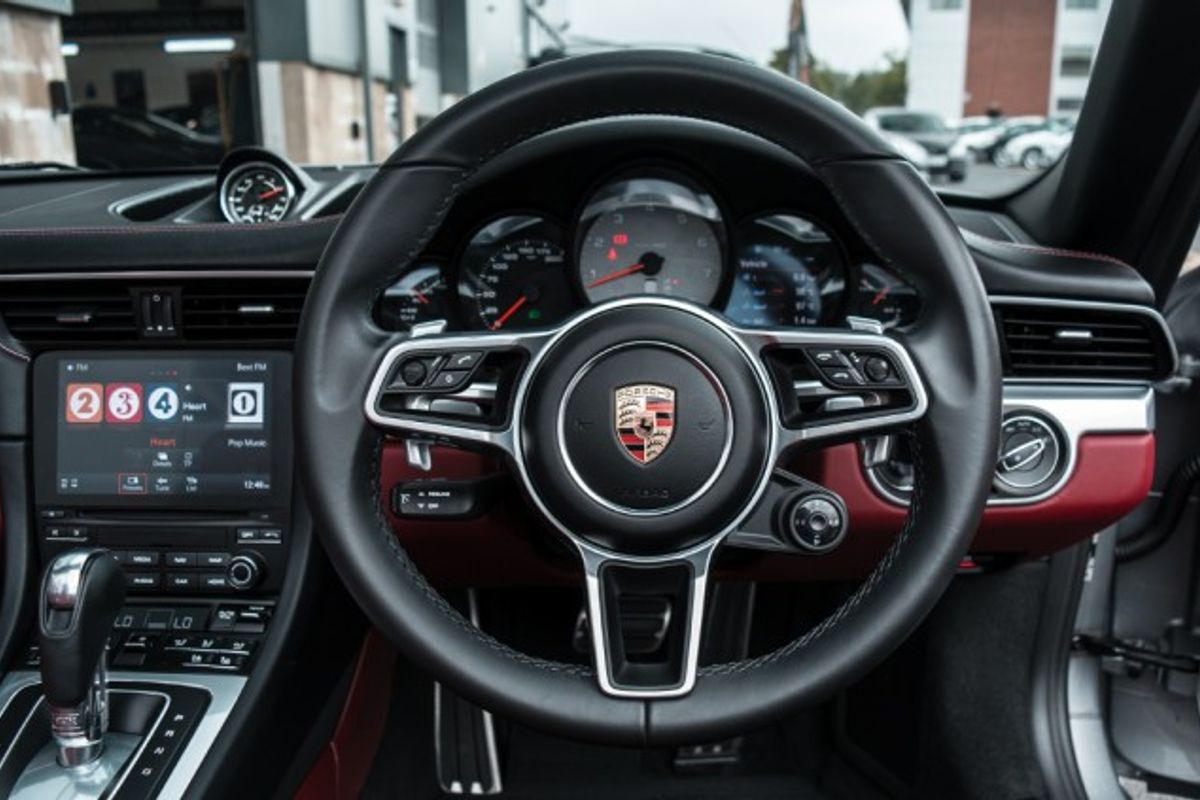 PORSCHE 911 CONVERTIBLE 3.0 CARRERA 4S PDK 2DR SEMI AUTOMATIC