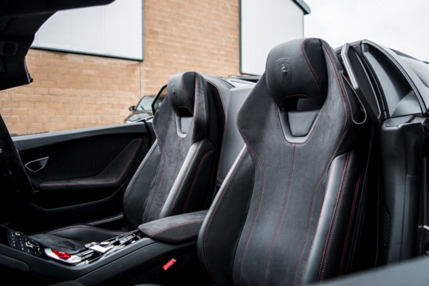 LAMBORGHINI HURACAN CONVERTIBLE 5.2 LP 610-4 SPYDER 2DR SEMI AUTOMATIC