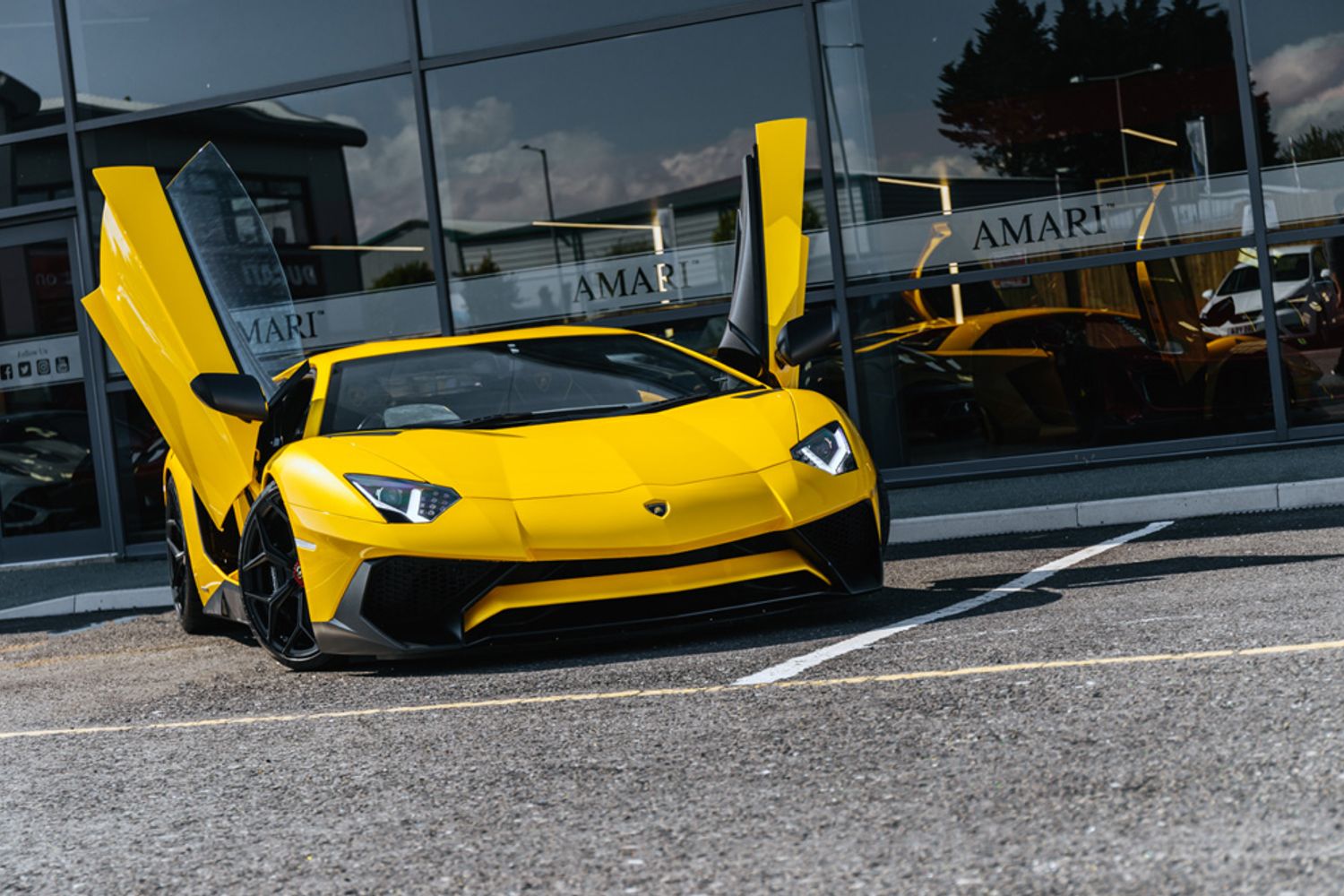 LAMBORGHINI AVENTADOR COUPE 6.5 LP 750-4 SUPERVELOCE 2DR SEMI AUTOMATIC