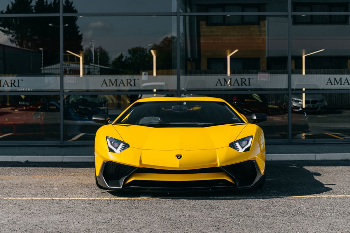LAMBORGHINI AVENTADOR COUPE 6.5 LP 750-4 SUPERVELOCE 2DR SEMI AUTOMATIC