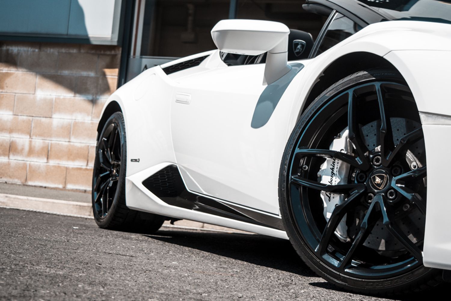 LAMBORGHINI HURACAN CONVERTIBLE 5.2 LP 610-4 SPYDER 2DR SEMI AUTOMATIC