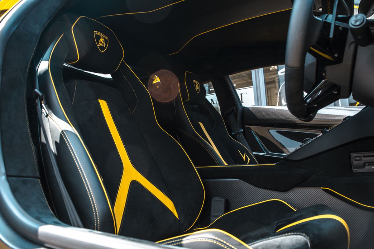 LAMBORGHINI AVENTADOR COUPE 6.5 LP 750-4 SUPERVELOCE 2DR SEMI AUTOMATIC