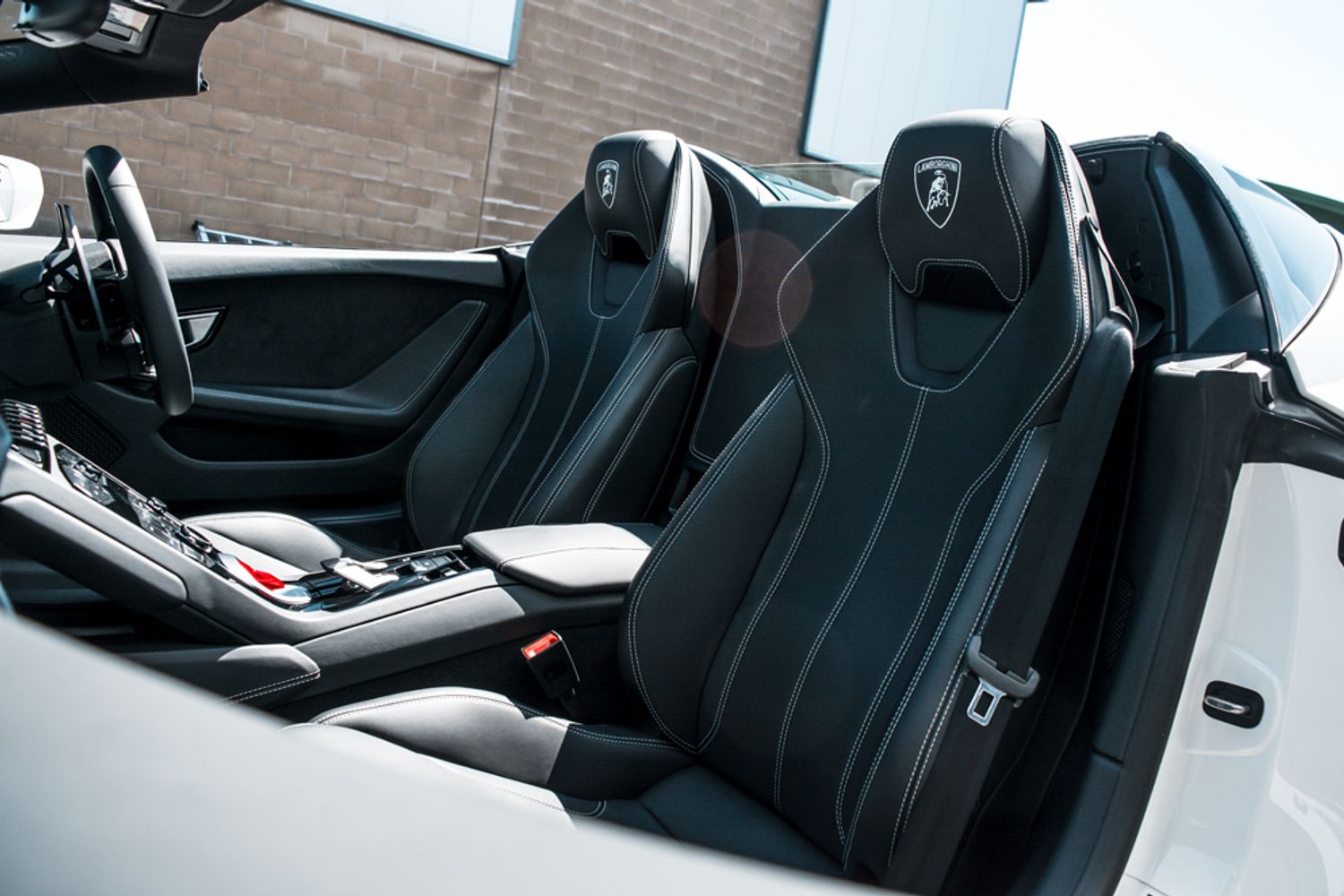 LAMBORGHINI HURACAN CONVERTIBLE 5.2 LP 610-4 SPYDER 2DR SEMI AUTOMATIC