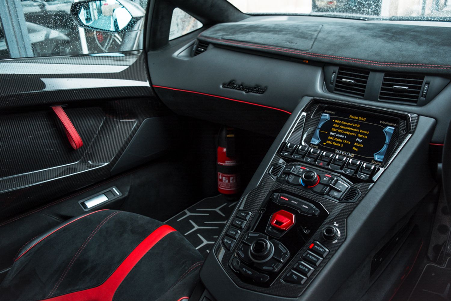 LAMBORGHINI AVENTADOR CONVERTIBLE 6.5 LP 750-4 SUPERVELOCE ROADSTER 2DR SEMI AUTOMATIC