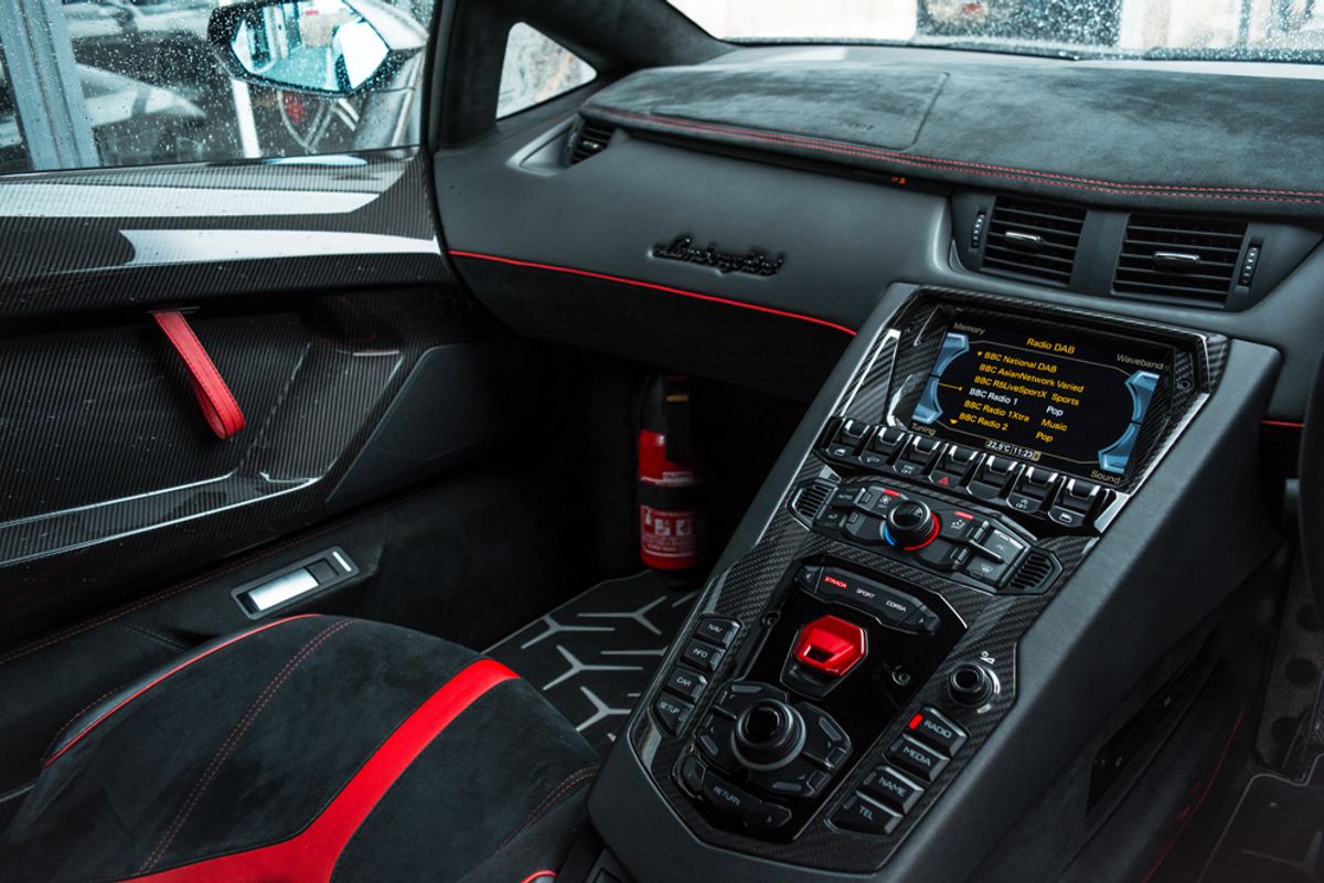 LAMBORGHINI AVENTADOR CONVERTIBLE 6.5 LP 750-4 SUPERVELOCE ROADSTER 2DR SEMI AUTOMATIC