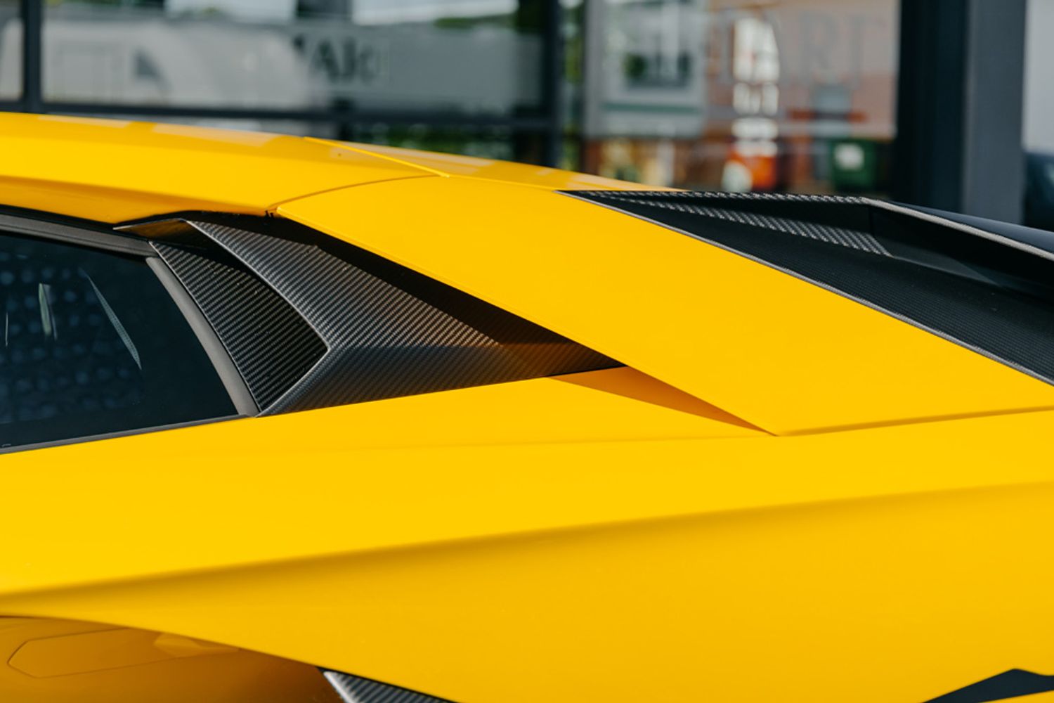 LAMBORGHINI AVENTADOR COUPE 6.5 LP 750-4 SUPERVELOCE 2DR SEMI AUTOMATIC