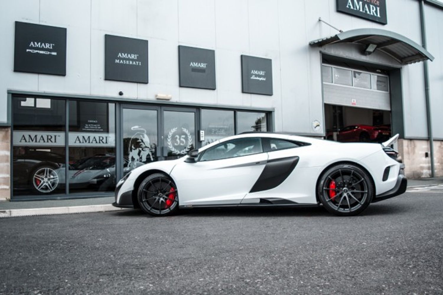 MCLAREN 675LT COUPE 3.8 V8 SSG 2DR SEMI AUTOMATIC