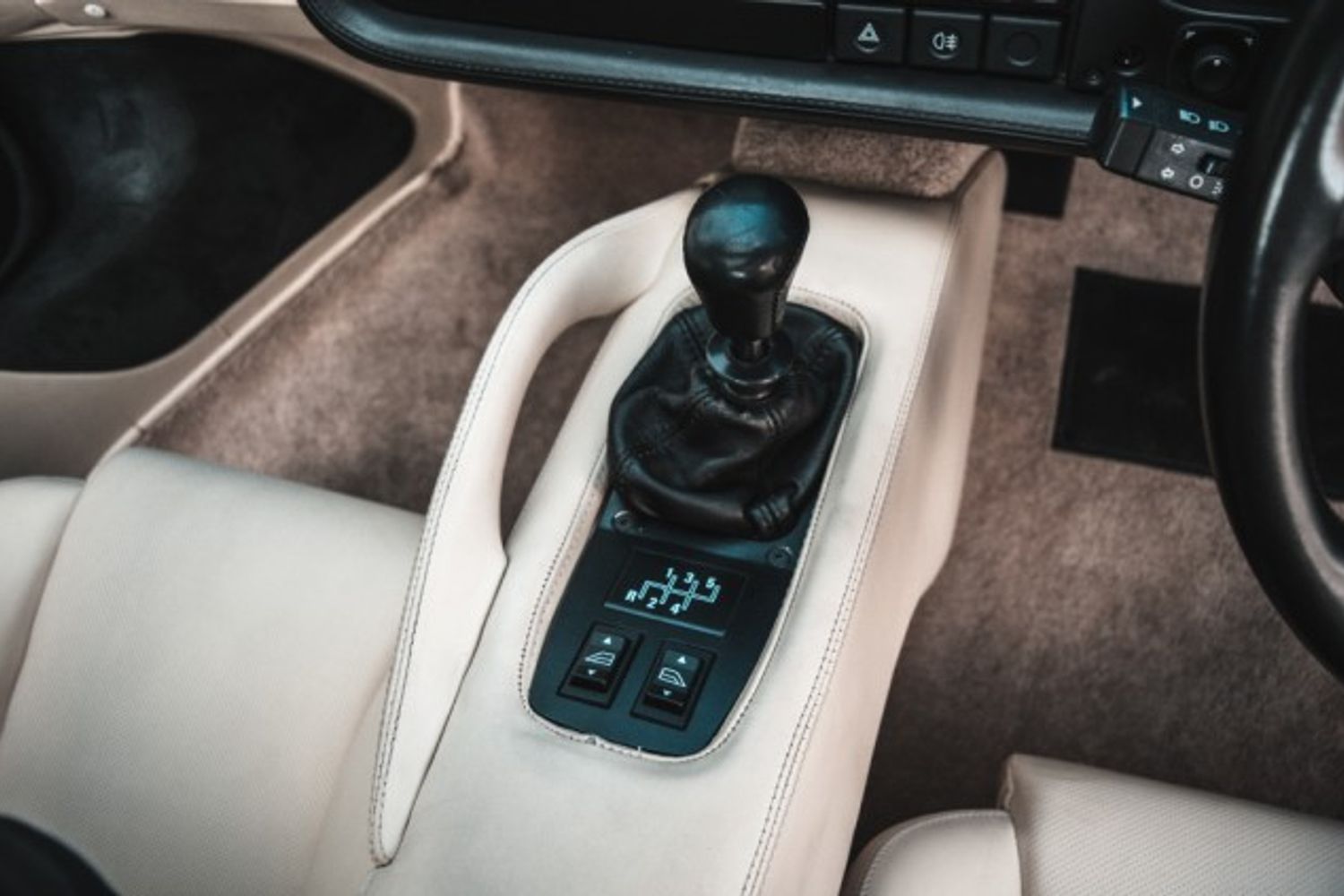 JAGUAR XJ220 COUPE 3.5 2DR