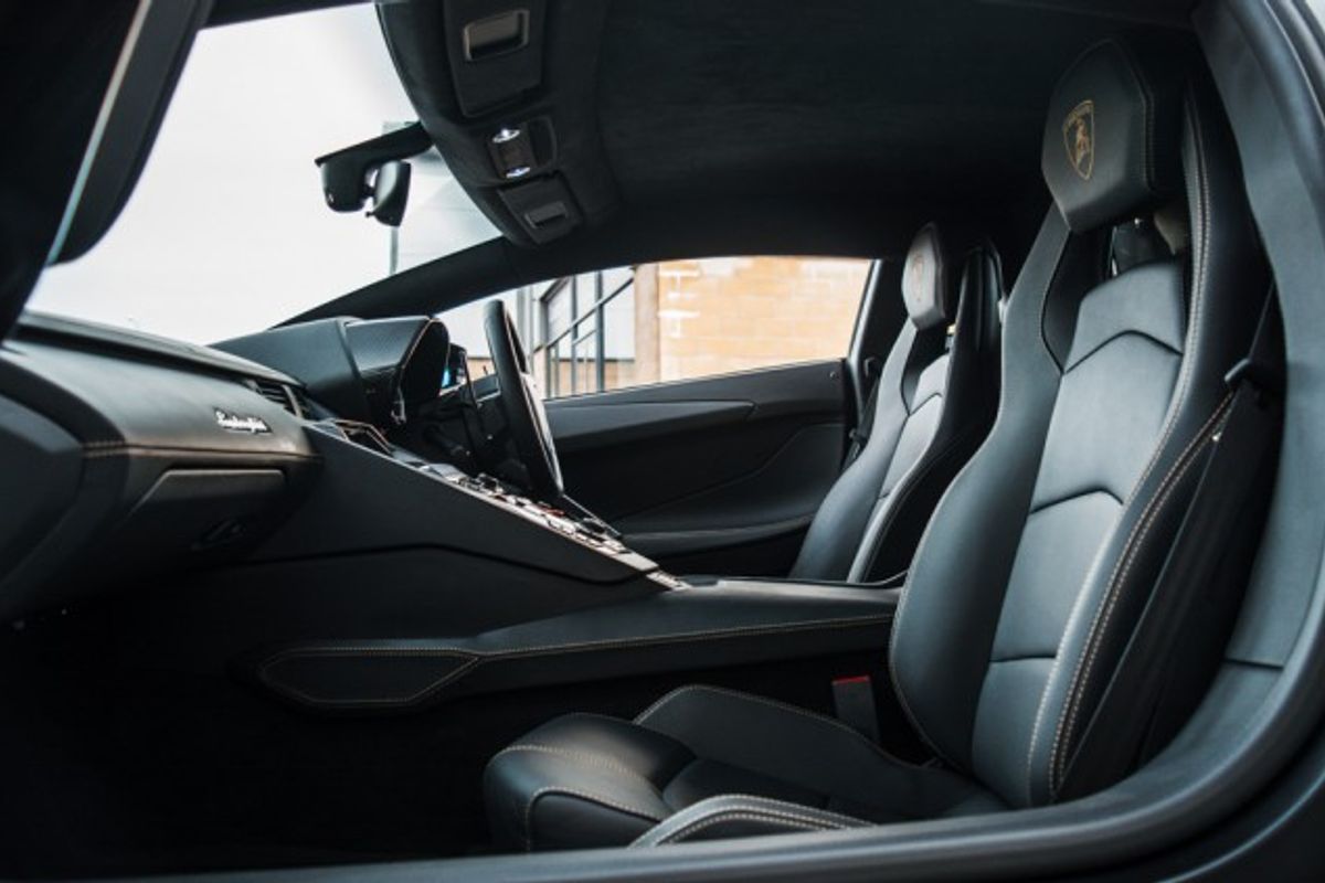 LAMBORGHINI AVENTADOR COUPE 6.5 V12 2DR SEMI AUTOMATIC