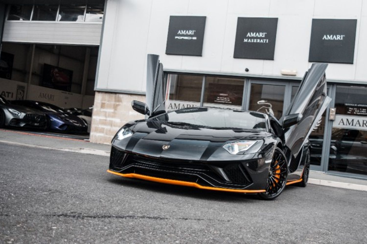 LAMBORGHINI AVENTADOR COUPE 6.5 LP 740-4 S 2DR SEMI AUTOMATIC