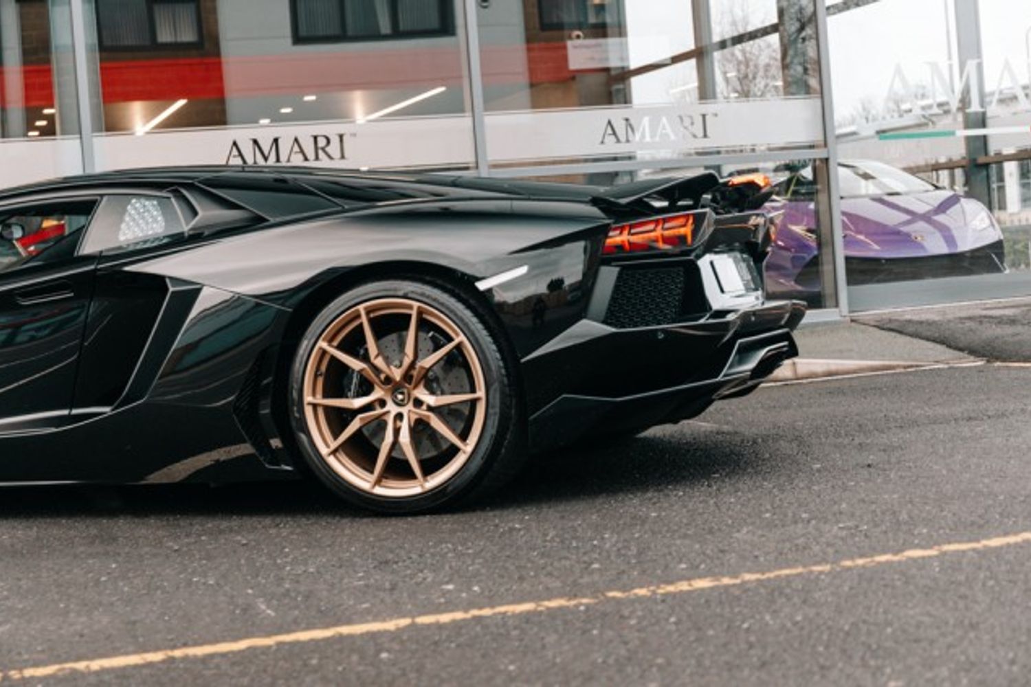 LAMBORGHINI AVENTADOR COUPE 6.5 V12 2DR SEMI AUTOMATIC