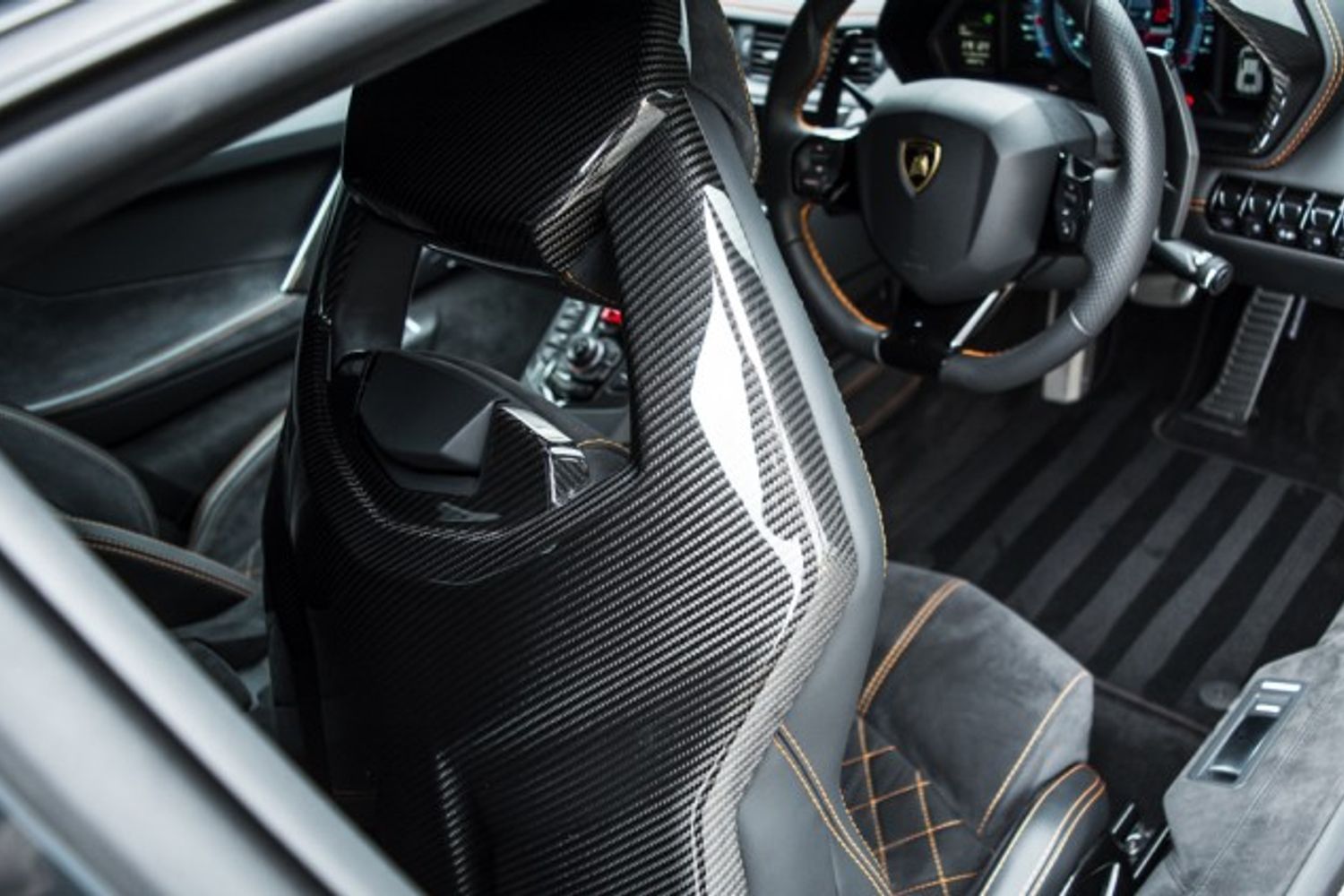 LAMBORGHINI AVENTADOR COUPE 6.5 LP 740-4 S 2DR SEMI AUTOMATIC