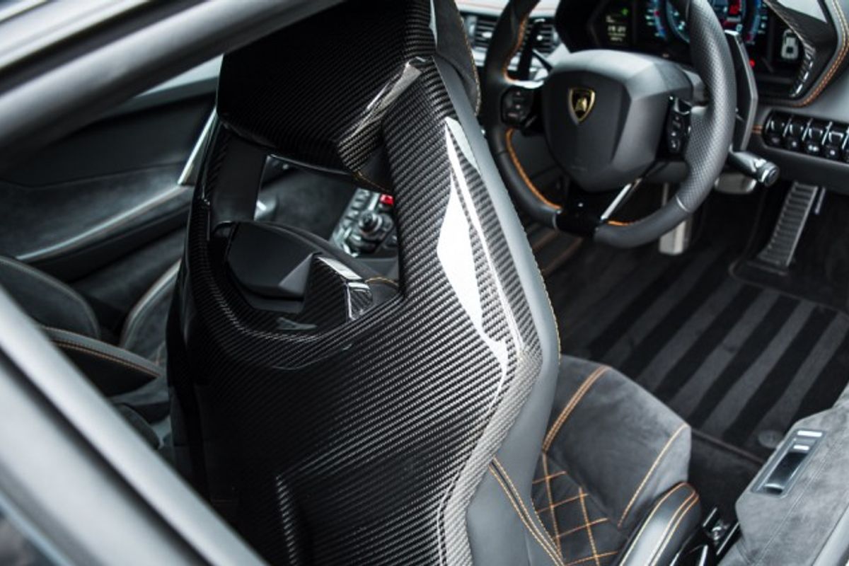 LAMBORGHINI AVENTADOR COUPE 6.5 LP 740-4 S 2DR SEMI AUTOMATIC