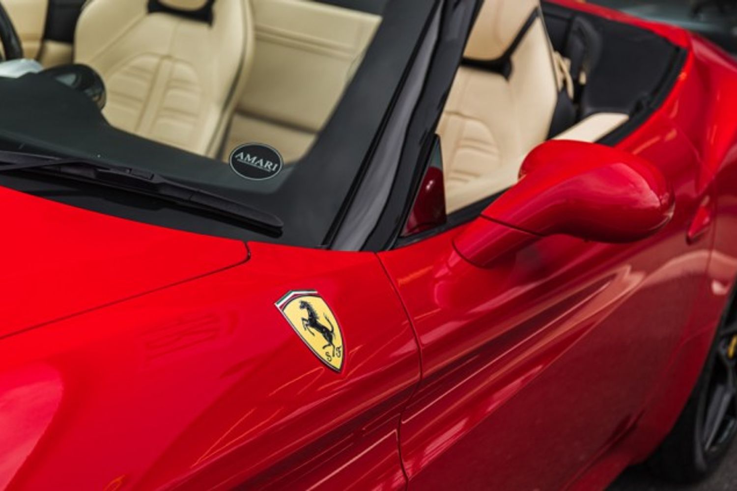 FERRARI CALIFORNIA CONVERTIBLE 3.9 DD 2DR SEMI AUTOMATIC