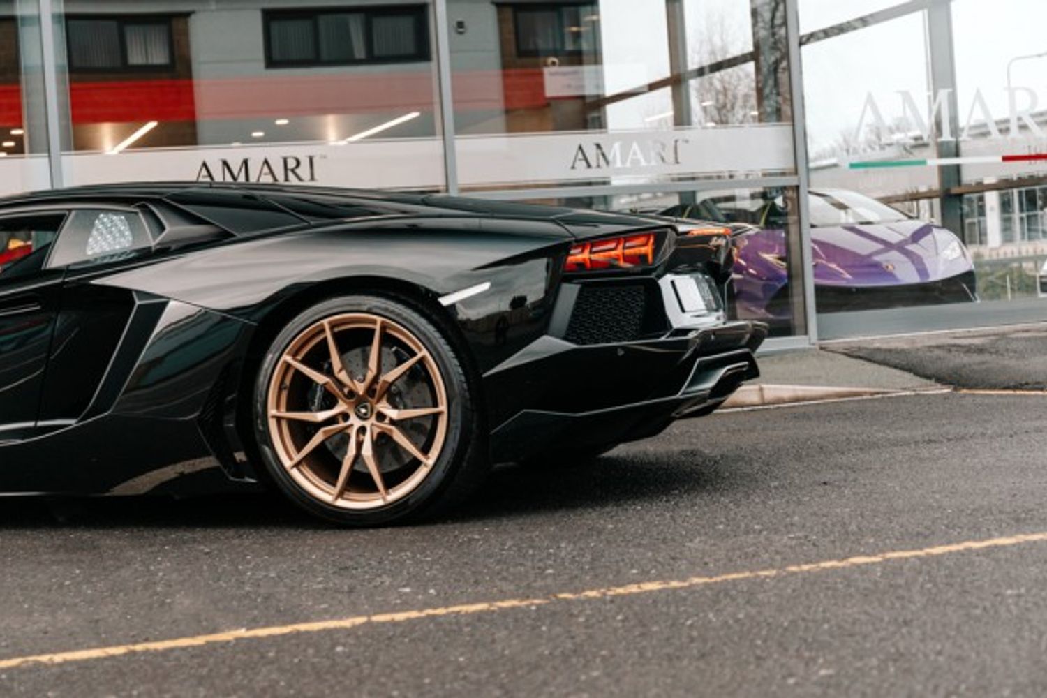 LAMBORGHINI AVENTADOR COUPE 6.5 V12 2DR SEMI AUTOMATIC