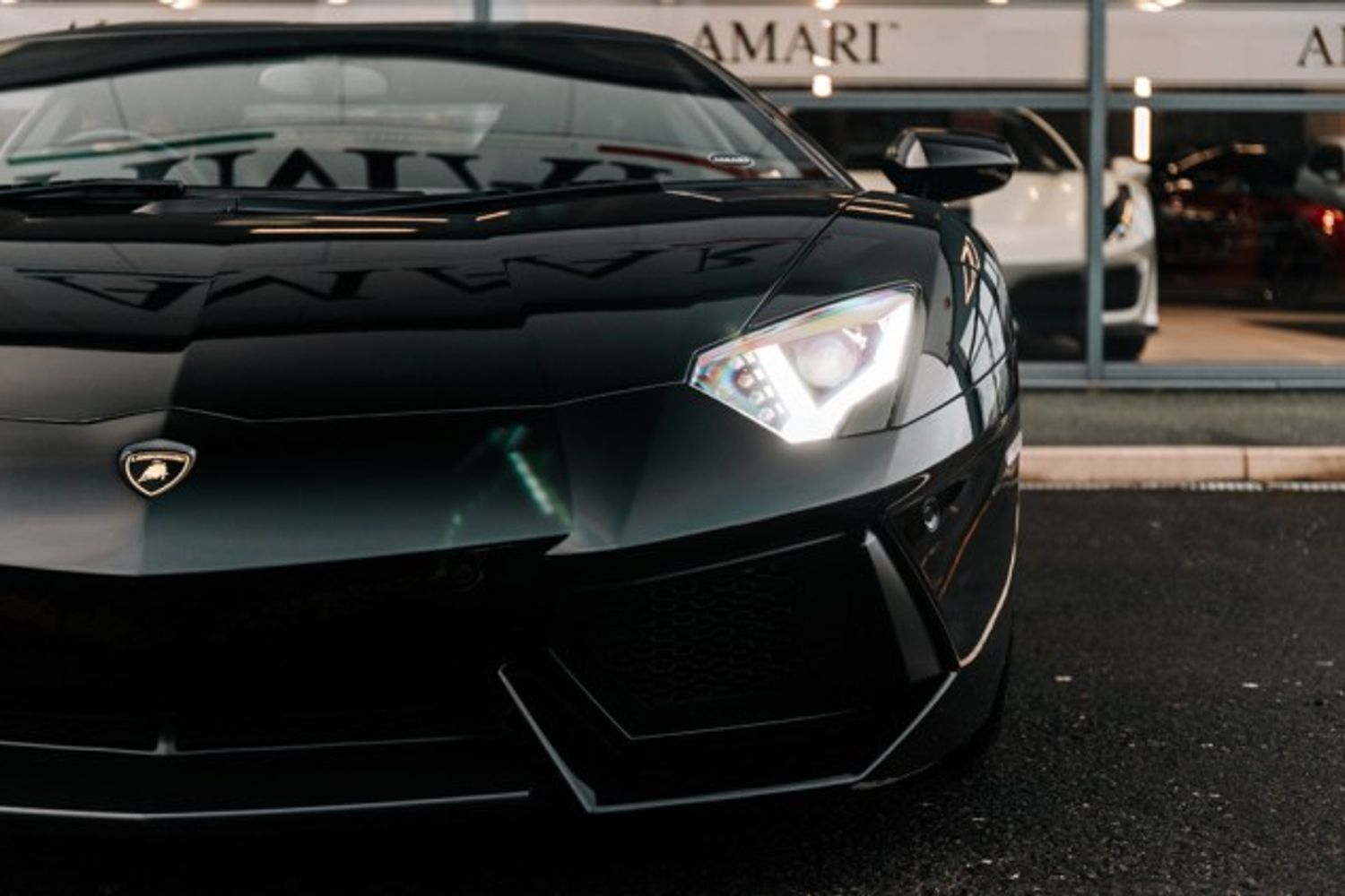 LAMBORGHINI AVENTADOR COUPE 6.5 V12 2DR SEMI AUTOMATIC