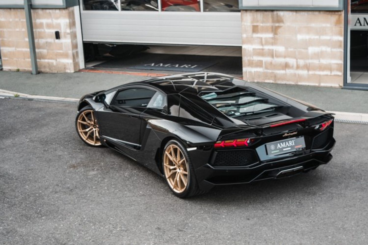 LAMBORGHINI AVENTADOR COUPE 6.5 V12 2DR SEMI AUTOMATIC