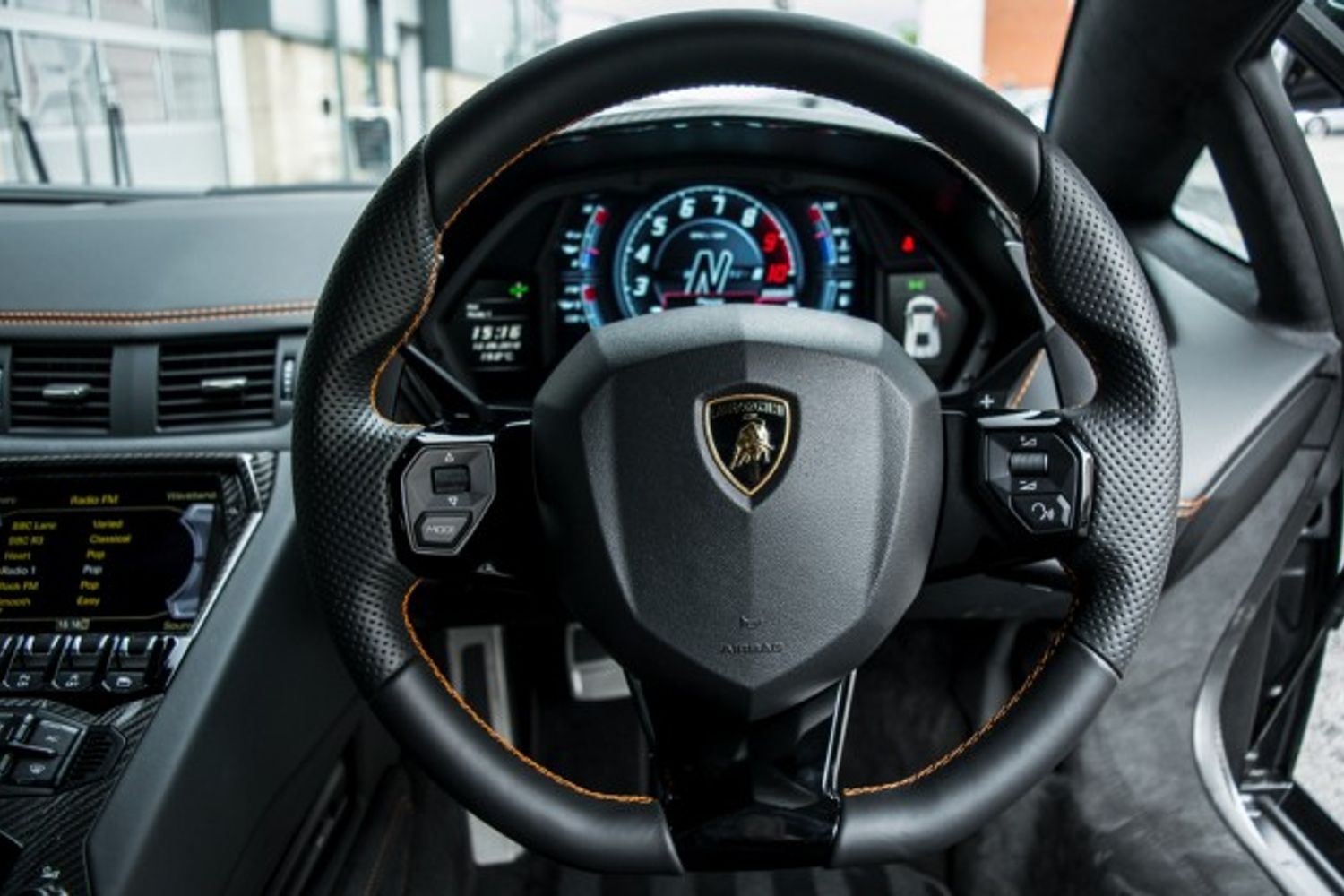 LAMBORGHINI AVENTADOR COUPE 6.5 LP 740-4 S 2DR SEMI AUTOMATIC