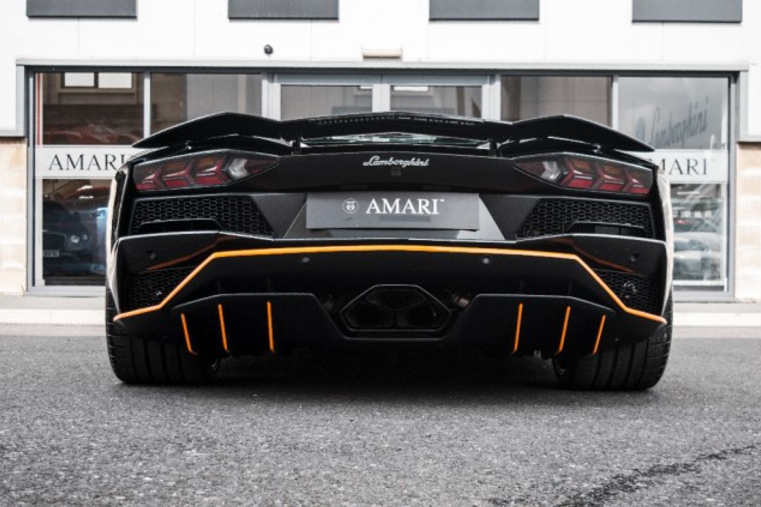 LAMBORGHINI AVENTADOR COUPE 6.5 LP 740-4 S 2DR SEMI AUTOMATIC