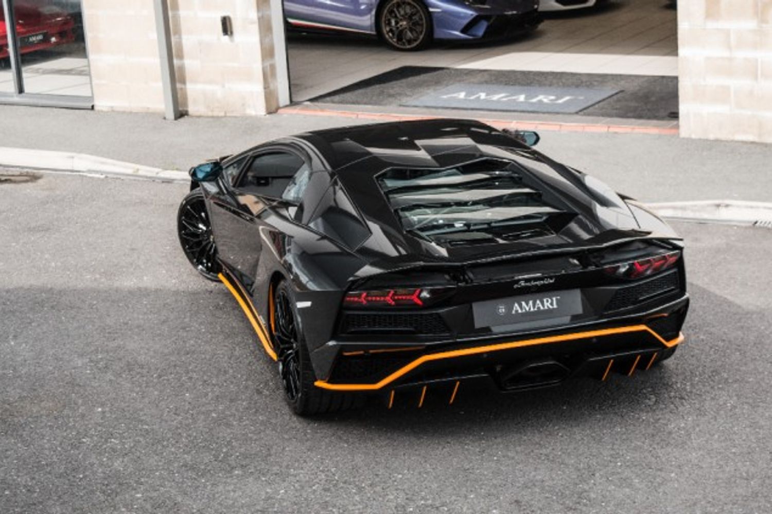 LAMBORGHINI AVENTADOR COUPE 6.5 LP 740-4 S 2DR SEMI AUTOMATIC