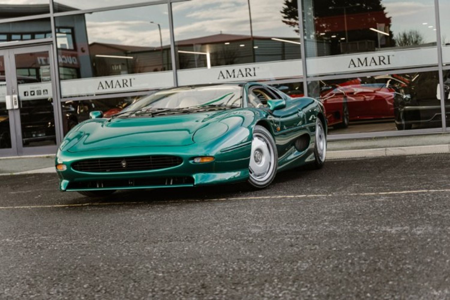 JAGUAR XJ220 COUPE 3.5 2DR