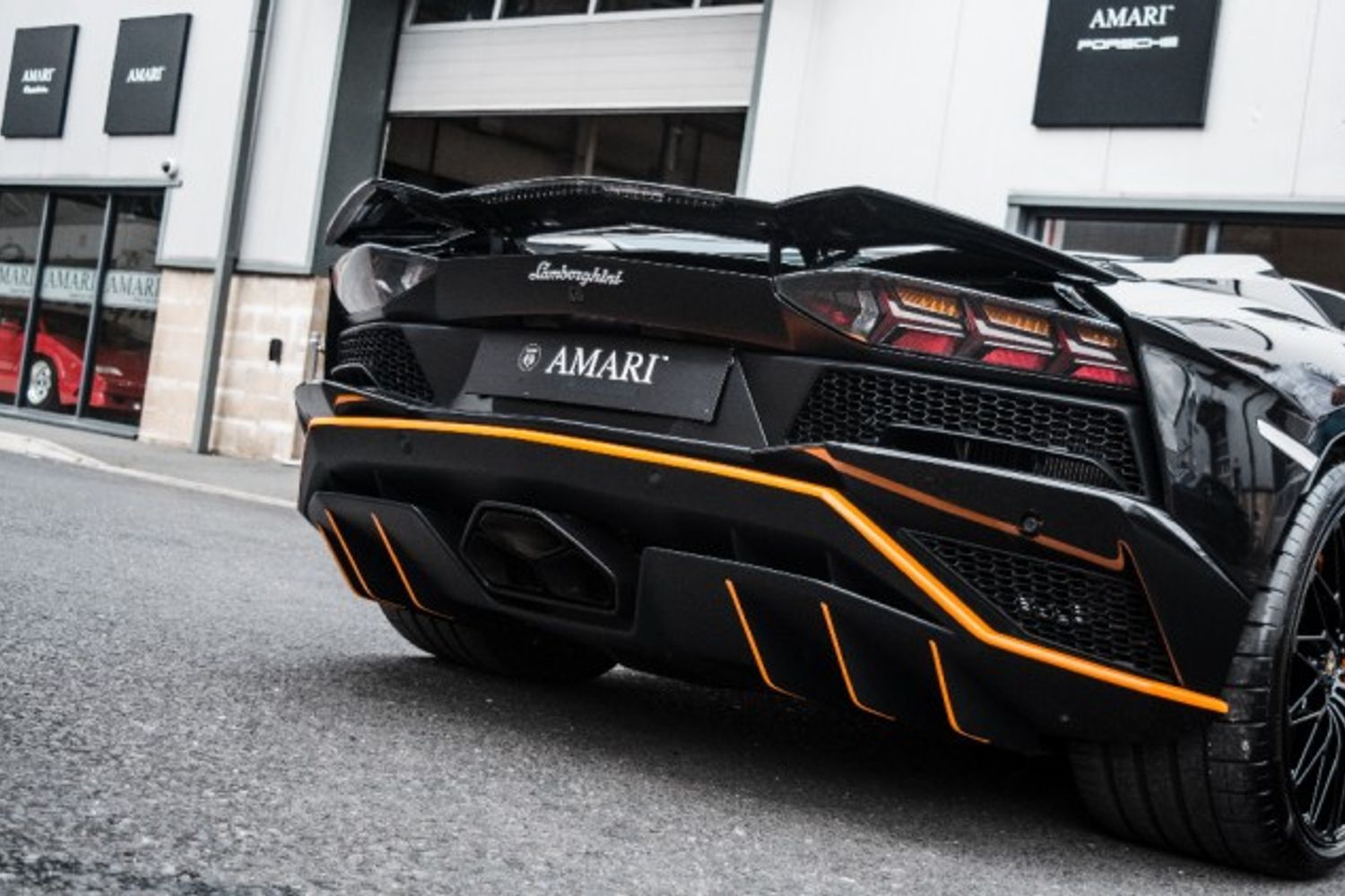 LAMBORGHINI AVENTADOR COUPE 6.5 LP 740-4 S 2DR SEMI AUTOMATIC