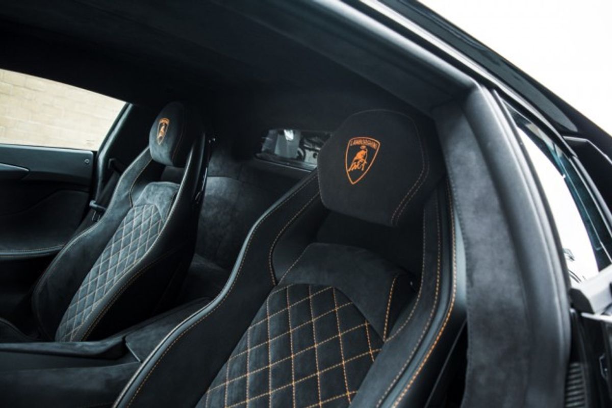 LAMBORGHINI AVENTADOR COUPE 6.5 LP 740-4 S 2DR SEMI AUTOMATIC